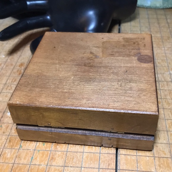 Geometric Metal Rings Inlay Carved Wood Box India 4”L x 4”W x 1.75”H 60s 70s - Picture 6 of 12